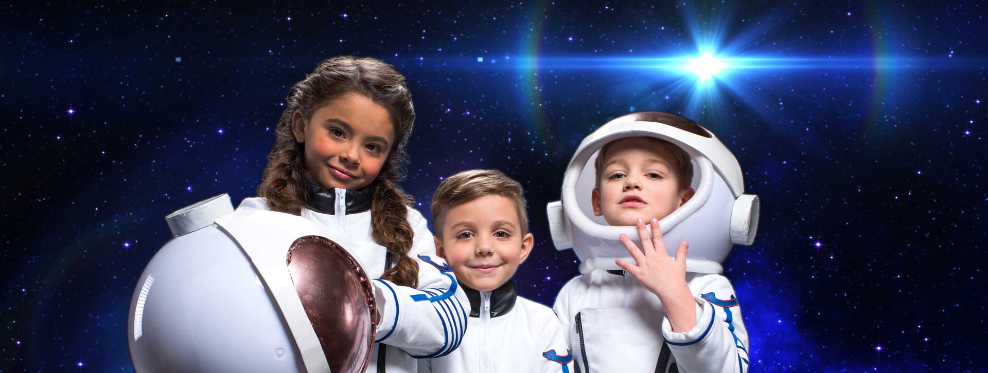 kids dressed as astronauts